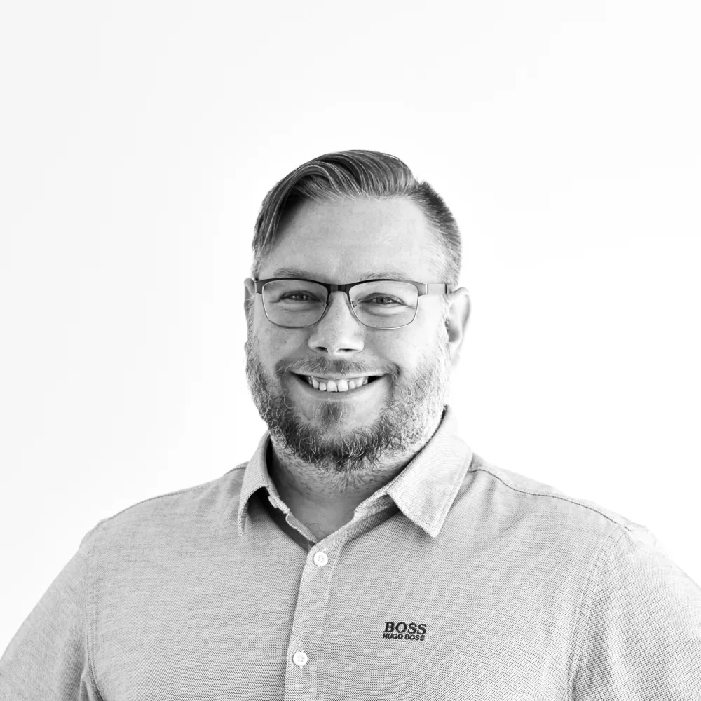 Tobias Dostal, Internet and network expert